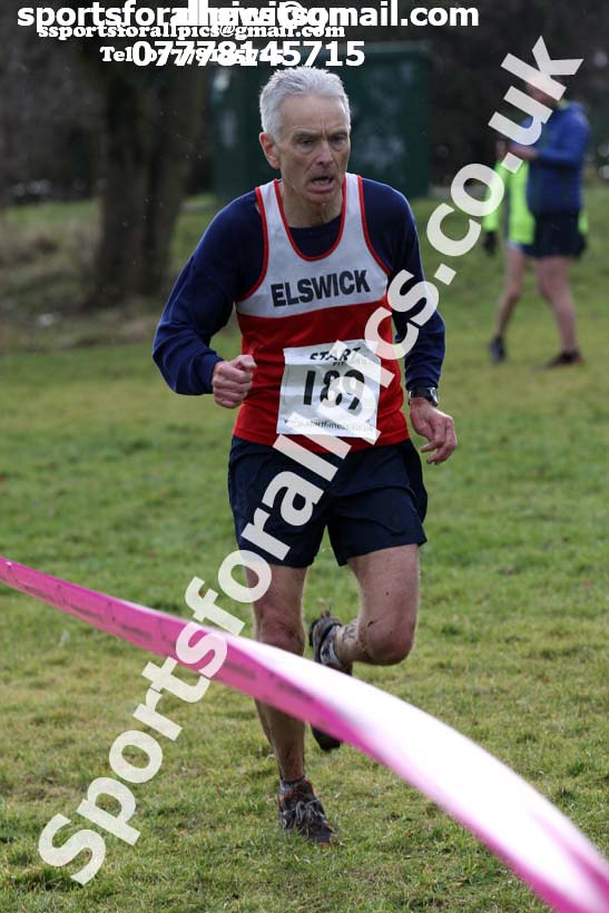 Womens 35s and over and mens 65 and over, 2018 North Eastern Masters, Darlington. Photo: David T. Hewitson/Sports for All Pics